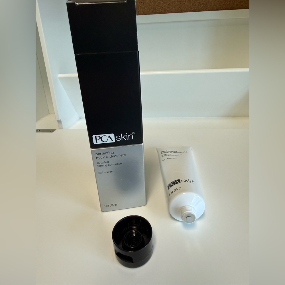 PCA Skin Perfecting Neck & Décolleté Cream: New, Sealed, Full Size - Picture 7 of 7